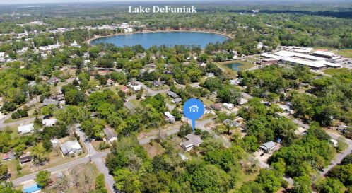 186 Michigan St, Defuniak Springs FL 32435-2676 exterior
