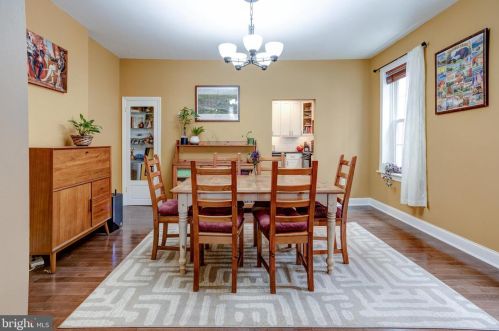 565 Martin St, Philadelphia PA  19128-1620 exterior