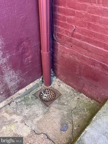 2038 5 St, Philadelphia PA 19148-2548 exterior