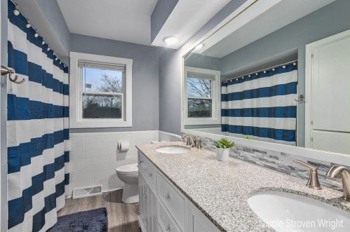 4013 8th Ave, Wyoming MI  exterior