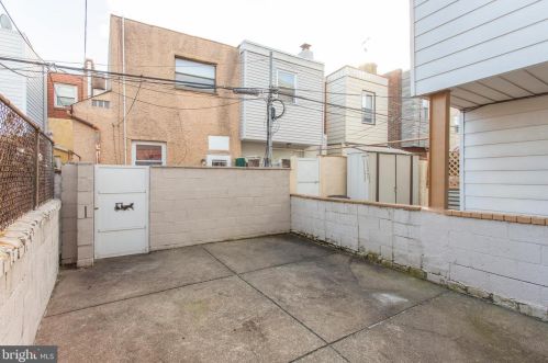 1925 11 St, Philadelphia PA 19147-1976 exterior