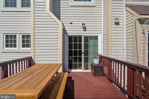 3907 Elbert Ave, Alexandria VA 22305-2045 exterior