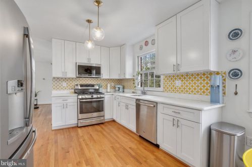 900 Balmoral Dr, Silver Spring MD  20903-1301 exterior