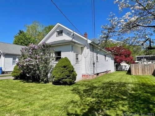 212 Belden St, New Britain, CT 06051-2806