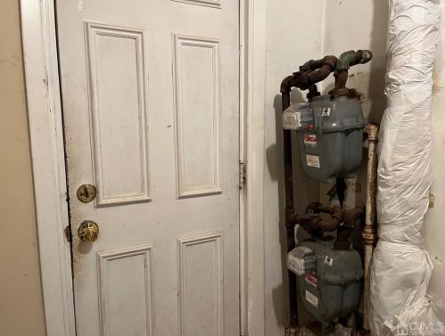 108 Hamilton St, New Brunswick NJ 08901-1218 exterior