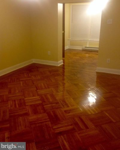 6615 Guyer Ave, Philadelphia PA 19142-2603 exterior