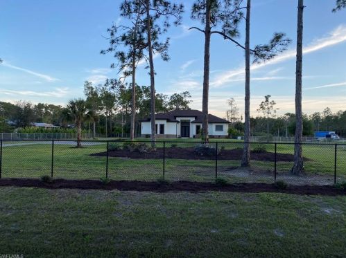 3480 12th Ave, Naples, FL 34120-3531