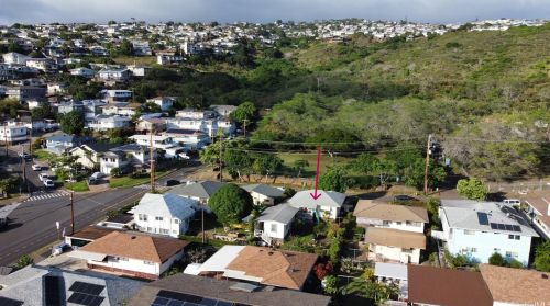 3877 Claudine St, Honolulu HI 96816-4333 exterior