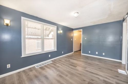 335 Anthony St, Pittsburgh, PA 15210-2242