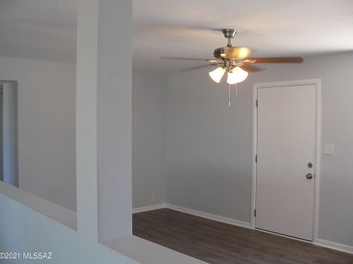 6462 Calle Luna, Tucson AZ  85710-5626 exterior