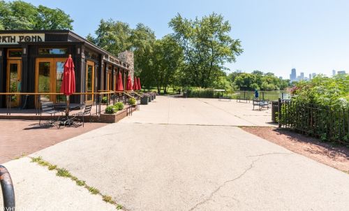 400 Deming Pl, Chicago IL  60614-1724 exterior