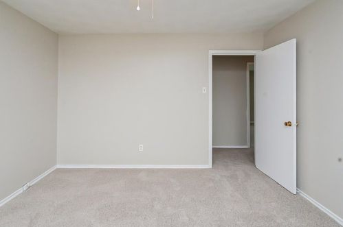 1128 Gln Park Dr, Dallas TX 75241-1926 exterior