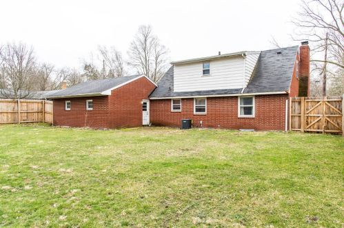 1019 Berkshire Dr, Kalamazoo, MI 49006-6403