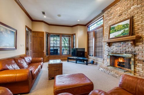 17907 Cedar Creek Canyon Dr, Dallas TX 75252-4944 exterior