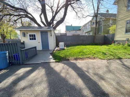 15 Albert St, Torrington CT 06790-6401 exterior