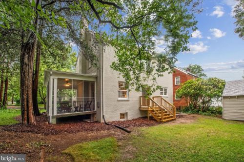 4401 Burlington Pl, Washington DC  20016-4421 exterior