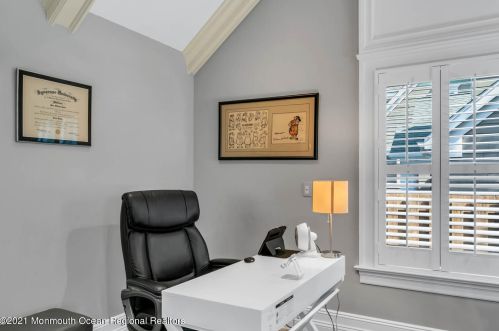 3 Oak Ln, Locust NJ  07760-1306 exterior