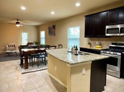 11820 Easy St, Austin TX  78748-3103 exterior