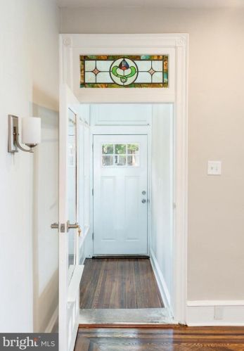 5132 12 St, Philadelphia PA 19123-1103 exterior