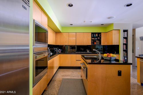 5625 7th Ave, Phoenix AZ 85013-3043 exterior