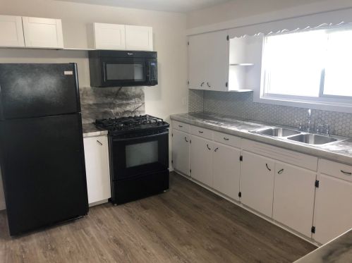 1011 Larch Ave, Meskegon MI  49441-2362 exterior