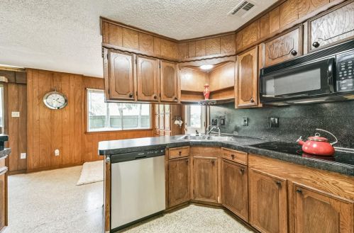 1211 Frst Cv Dr, Humble TX 77339-7504 exterior