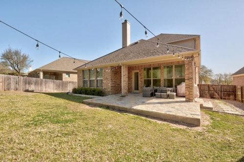 829 Catalina Ln, Austin TX 78737-4715 exterior