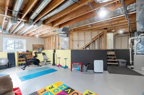 420 Anoka St, Duluth MN 55803-1921 exterior