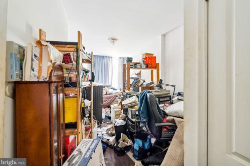 1331 Dickinson St, Philadelphia PA 19147-6211 exterior