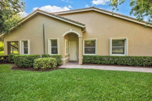 9503 Crooked Stick Ln, Fort Pierce, FL 34986-3327