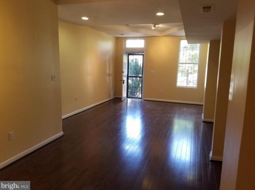 721 4th St, Washington DC  20002-4315 exterior