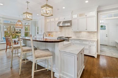 19 Indian Spg Rd, Norwalk CT 06853-1304 exterior