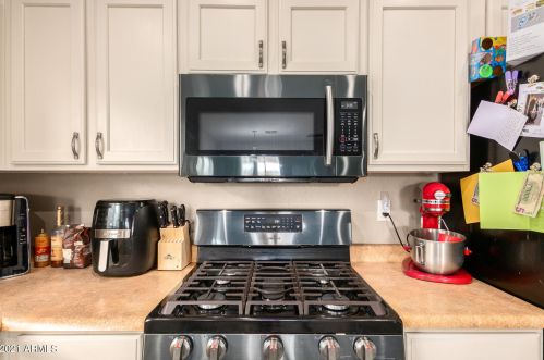 33712 26 Ave, Phoenix AZ 85085-5060 exterior