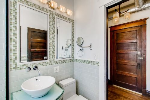 904 Schubert Ave, Chicago IL  60614-1422 exterior