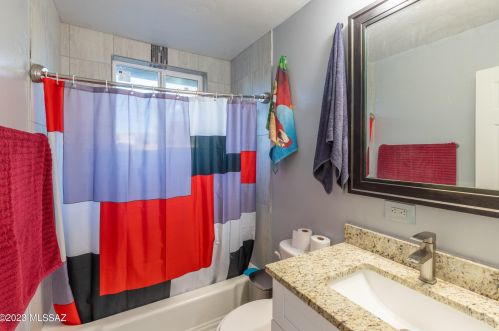 8051 Malvern St, Tucson AZ  85710-4238 exterior