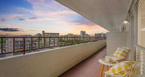 1710 Makiki St, Honolulu HI 96822-4489 exterior