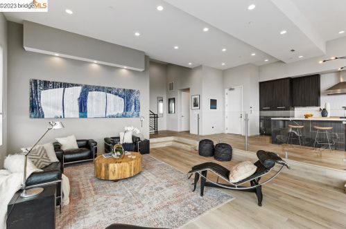 1550 Grand View Dr, Berkeley CA 94705-1637 exterior