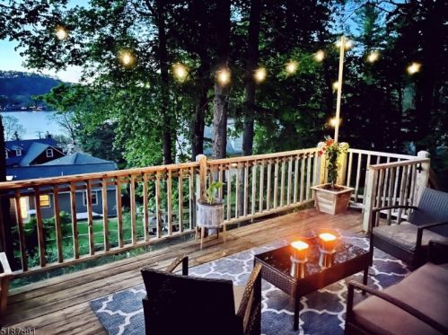 56 Glenside Trl, Sparta NJ  07871-1244 exterior