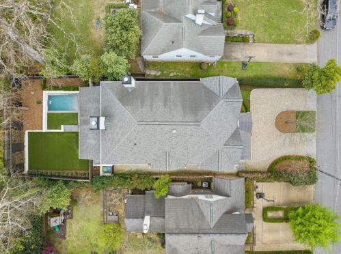 2652 Forrest Way, Atlanta GA  30305-3770 exterior