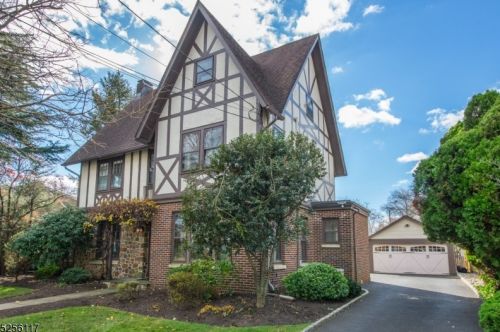 232 Victor St, Scotch Plains, NJ 07076-1422