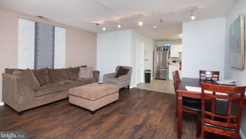 1144 4 St, Philadelphia PA 19133-3208 exterior