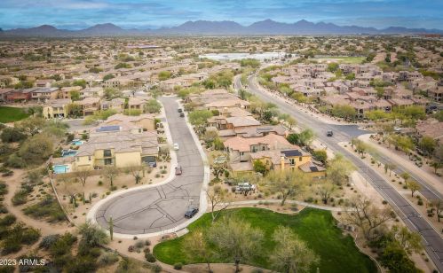 3931 Crst Ln, Phoenix AZ 85027-1602 exterior