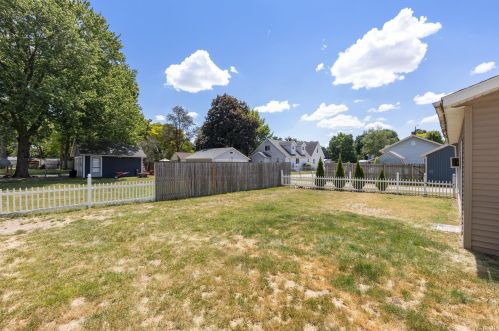 3627 Vistula Rd, Mishawaka IN 46544-4055 exterior