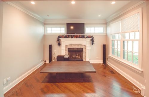 6654 Kilbourn Ave, Chicago IL  60712-3326 exterior