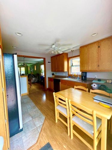 10030 Campbell Ave, Chicago IL 60655-1064 exterior