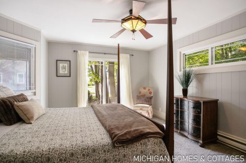 7128 116th Ave, Fennville MI  49408-9728 exterior