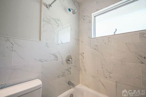 37 Sunrise Rd, Old Bridge NJ  08857-1435 exterior