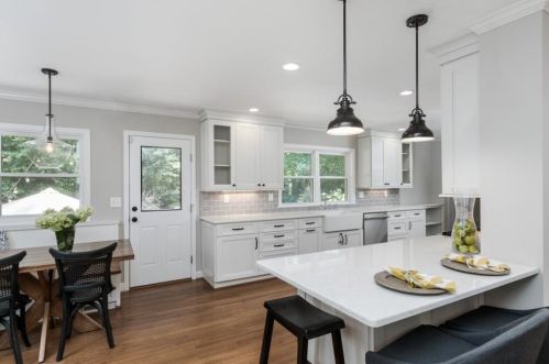 4094 Candler Lake Ct, Atlanta GA  30319-1728 exterior