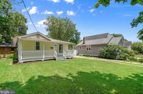 823 Violet Pl, Silver Spring, MD 20910-4918