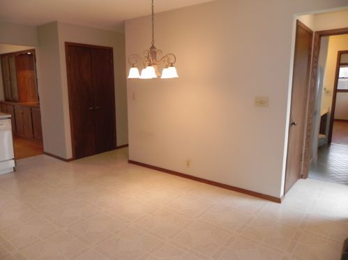 4845 82nd St, Milwaukee WI  53220-4217 exterior